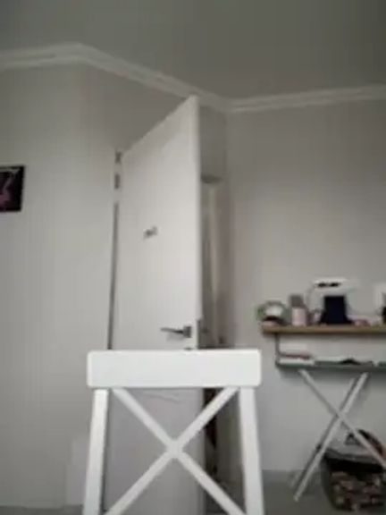 Teya_moon_