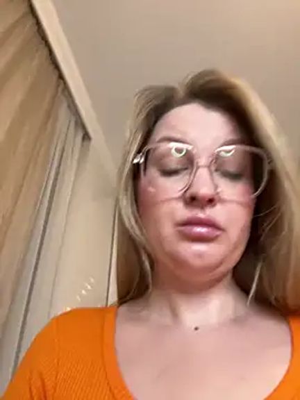 Teya_moon_
