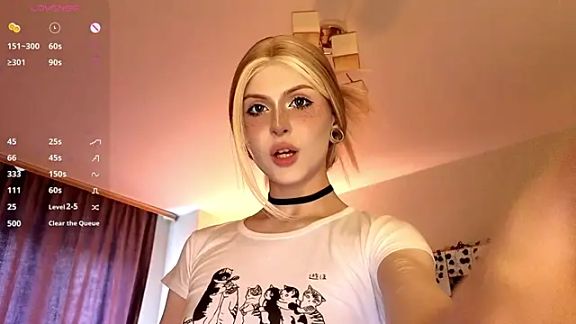 Emily__Mooree