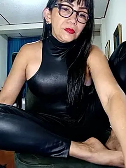 kelly_squirting