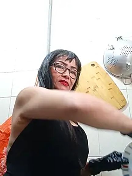 kelly_squirting