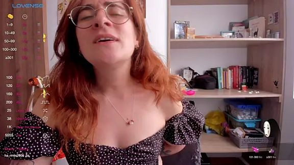 linda_giggle