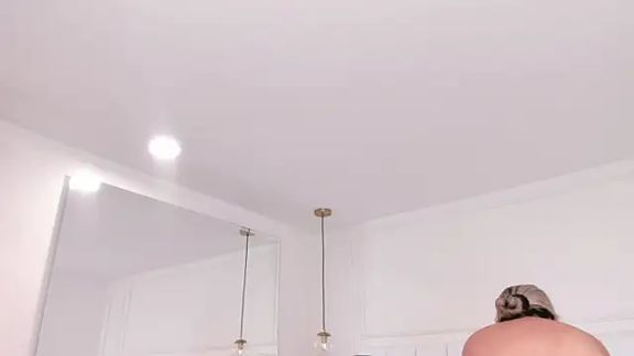 dolly_walker