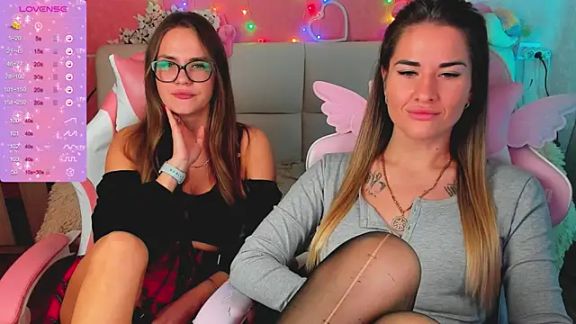 hotty_girls_here