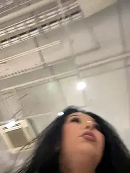 Tisha_Busty