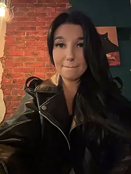 Tisha_Busty