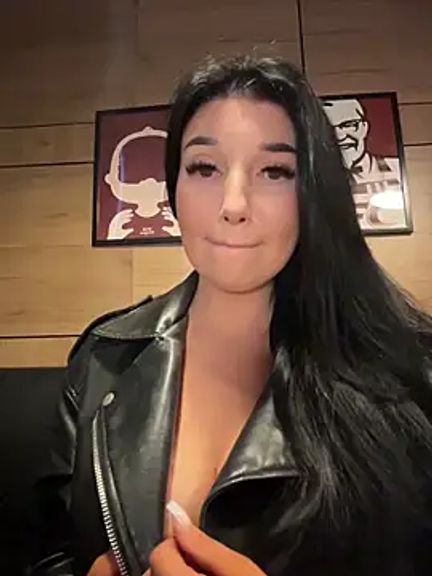 Tisha_Busty