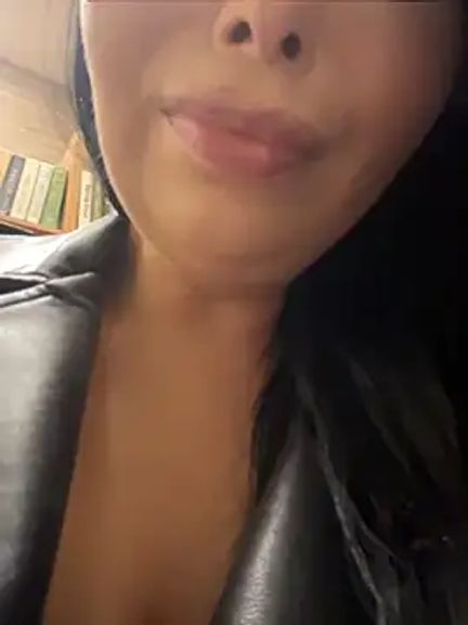 Tisha_Busty