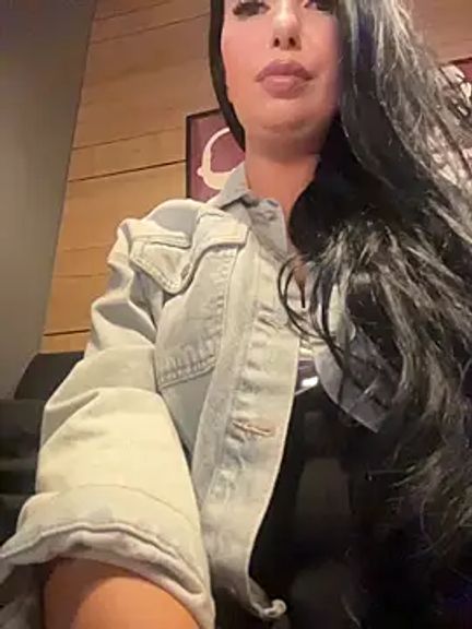Tisha_Busty