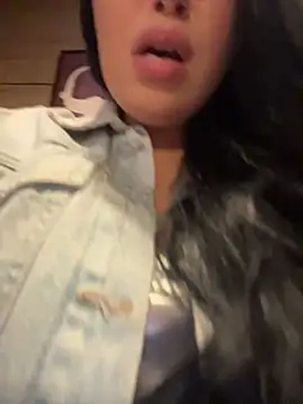 Tisha_Busty