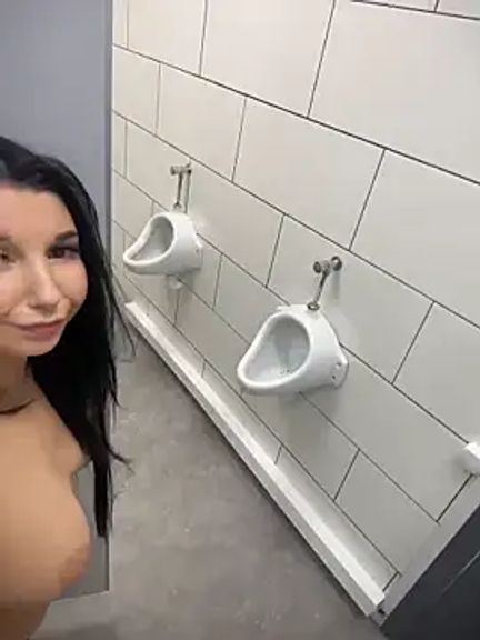Tisha_Busty
