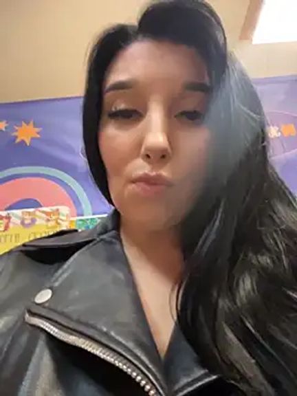 Tisha_Busty