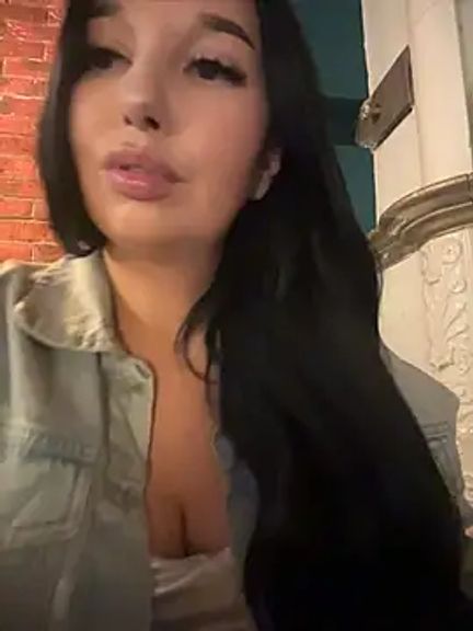 Tisha_Busty