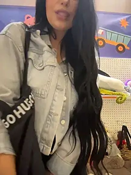 Tisha_Busty