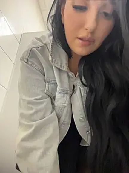 Tisha_Busty