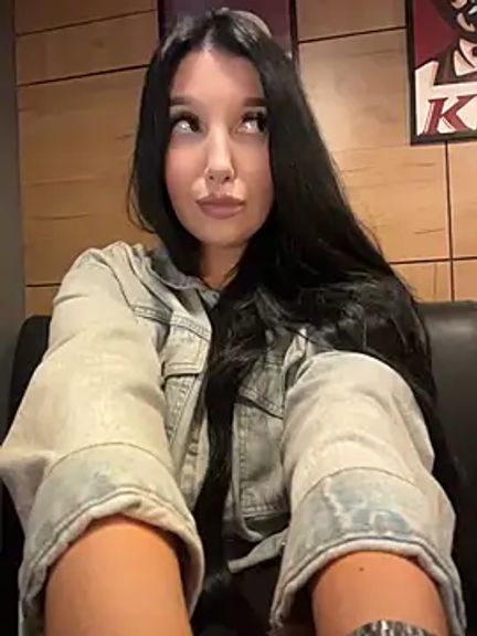 Tisha_Busty