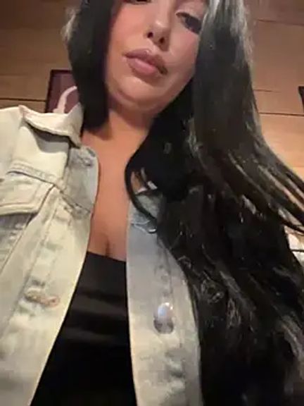Tisha_Busty