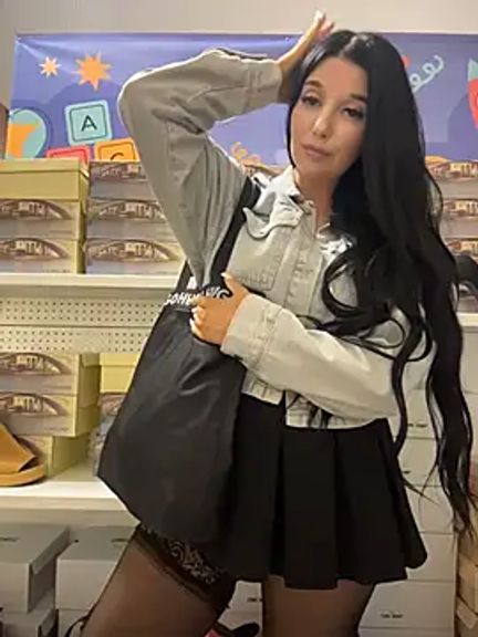 Tisha_Busty