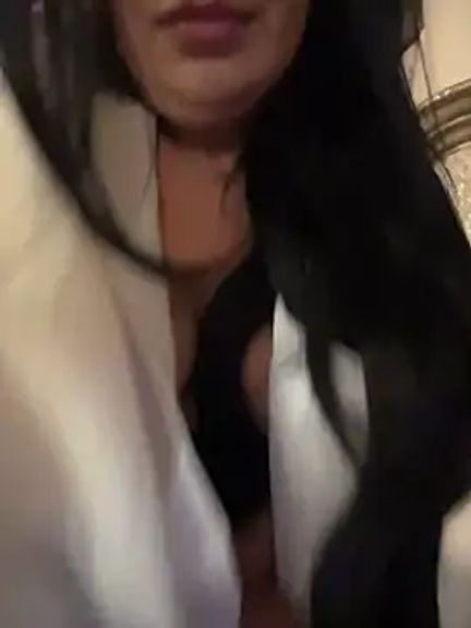 Tisha_Busty