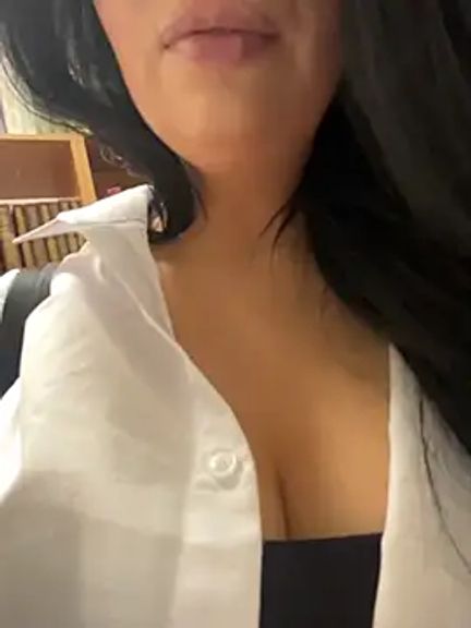Tisha_Busty
