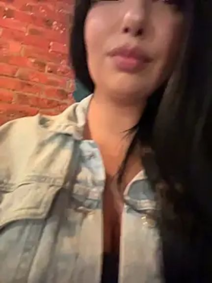 Tisha_Busty
