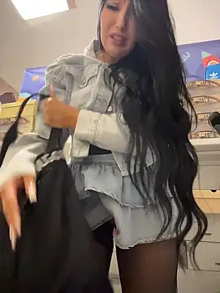 Tisha_Busty