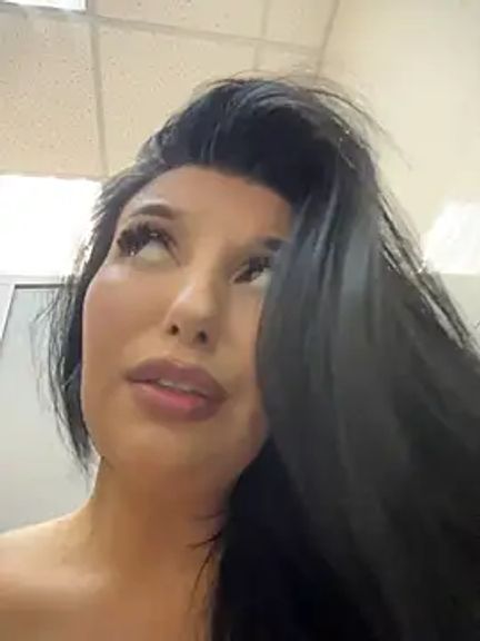 Tisha_Busty