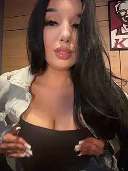 Tisha_Busty