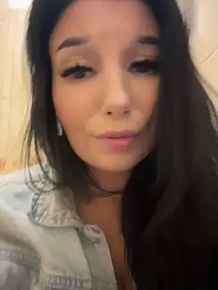 Tisha_Busty