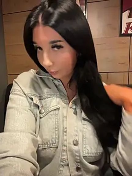 Tisha_Busty