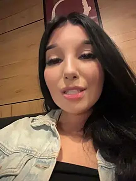 Tisha_Busty