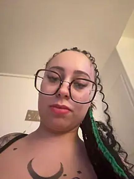 queenlo_xxx