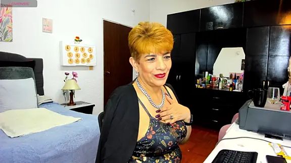 Angelina_Stone_65