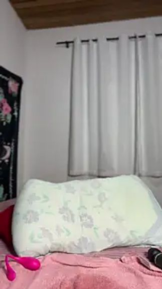 ---Red-haired-Fox---