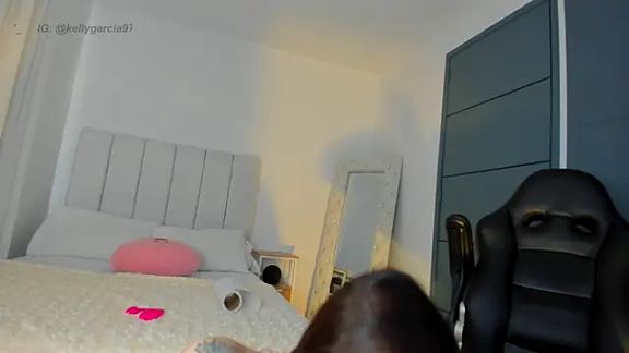 Ally_Snow