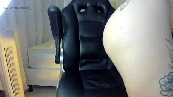Ally_Snow