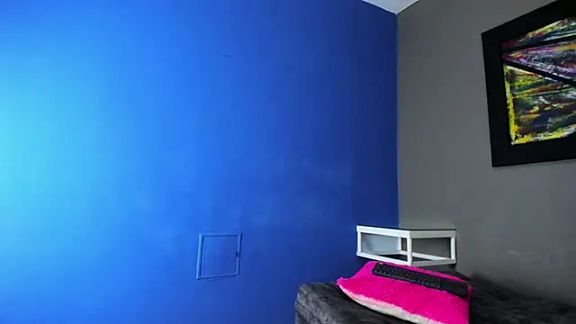 Charlotte_curvy_