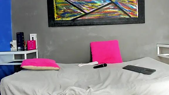 Charlotte_curvy_