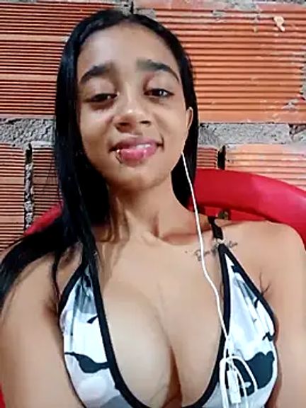 Zoe_Sweett18