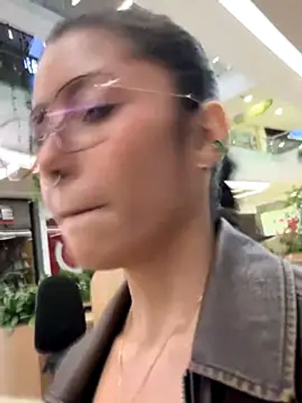 -Ann_V
