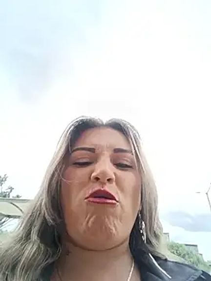 Isabellaa_Garcia_