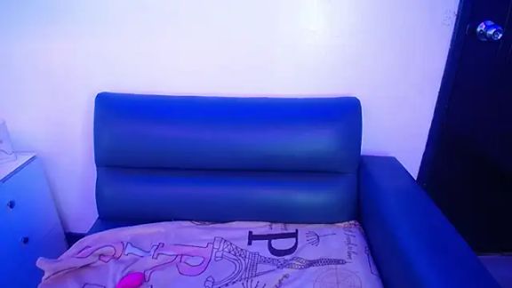 mia_collens