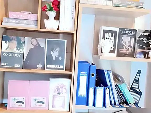 Lush-Office