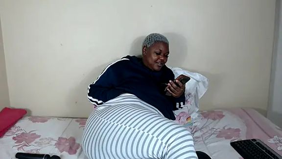 Thick_Ebonyy