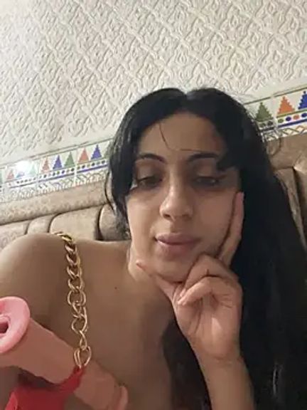 Noura69