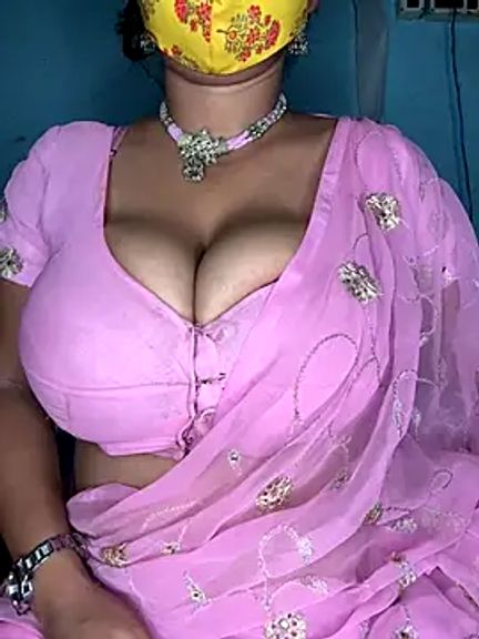 Lovely-Shivani