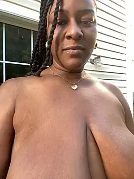 GirthGoddessCoco
