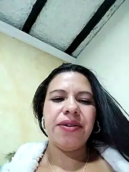 Ariana-07