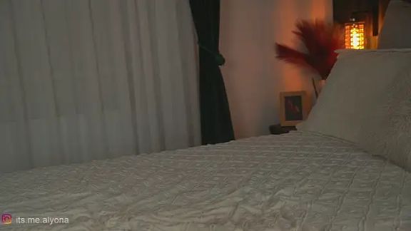 Alyonaqueen_