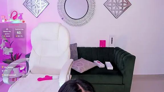 Layla_Breezee